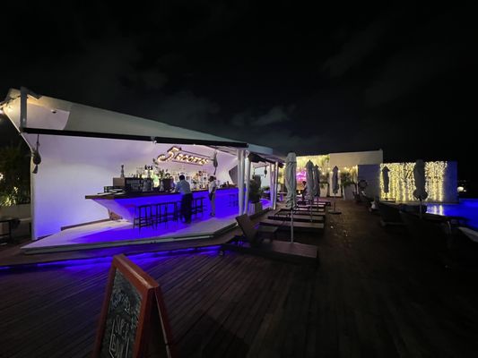 The Fives Downtown Hotel - Curio Collection by Hilton by null