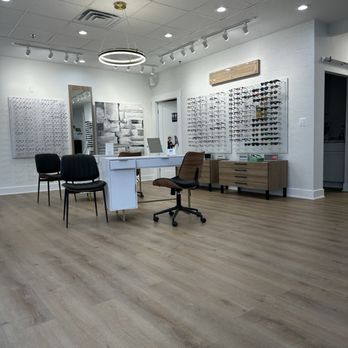 Ashbrook Eyecare - Inside - Optometrists Near Me - Ashburn, Virginia Ashbrook Eyecare - Inside - Optometrists Near Me - Ashburn, Virginia