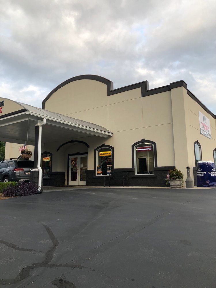 GREENSBORO TIRE PROS Updated August 2024 16 Reviews 1010 Town