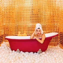 Miami Peach Museum - Bath days