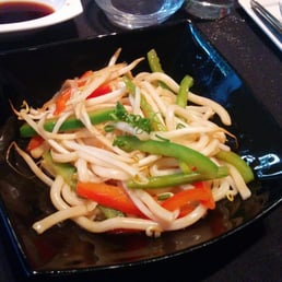 ICHI - Yaki Udon - food - Asian Fusion Near Me - Antwerp, VAN