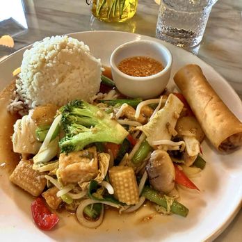 Thai Eatery - Vegetable Deluxe with Tofu - Thai Near Me - Zionsville, Indiana Thai Eatery - Vegetable Deluxe with Tofu - Thai Near Me - Zionsville, Indiana
