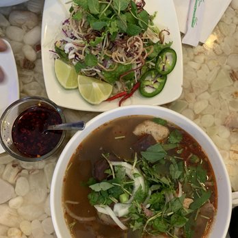 Pho Oh Yeah - Bun Bo Hue, clear broth -- appreciated that it wasn't fatty. Medium size $10. Appreciated the plate of veggies it came with. - Vietnamese Near Me - Katy, Texas