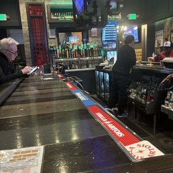 R Bar - Staff literally standing around ignoring me. - Salad Near Me - Long Beach, California R Bar - Staff literally standing around ignoring me. - Salad Near Me - Long Beach, California