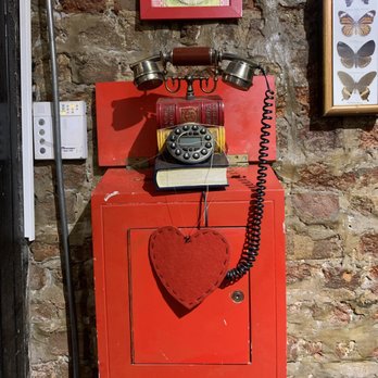Key Karaköy - Cute decor - Cafes Near Me - Istanbul, 34