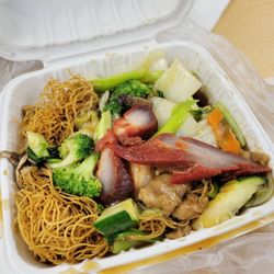 Chinatown Express - Seven treasures and gau gee over noodles