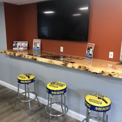 Custom Car Care - The office waiting area