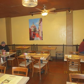 Cielito Lindo Restaurant - modest dining room - Mexican Near Me - Gilroy, California
