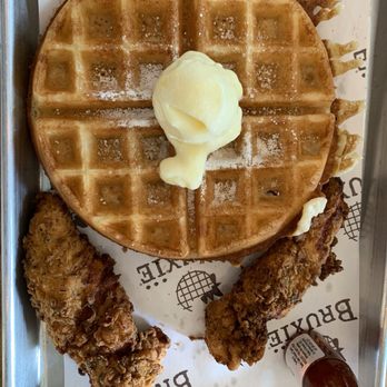 Bruxie - Chicken Shop Near Me - El Segundo, California