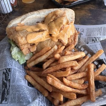 Finn’s Dockside Bar & Grill - Grouper pony with fries - Sports Bars Near Me - Apollo Beach, Florida