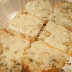Wolf's Den Pizzeria - Garlic cheese bread