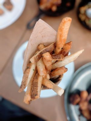 Manhattan Beach Post by null