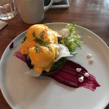Catch 122 - Smoked sturgeon Benny - Breakfast & Brunch Near Me - North Vancouver, British Columbia