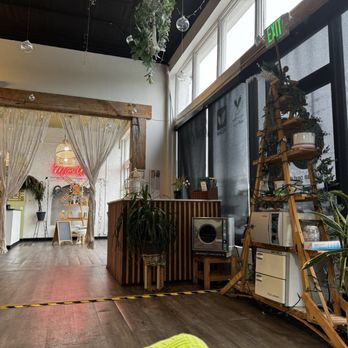 Mon Amie Nails and Spa - Sitting in the chair, just relaxing. - Nail Salons Near Me - Tulsa, Oklahoma Mon Amie Nails and Spa - Sitting in the chair, just relaxing. - Nail Salons Near Me - Tulsa, Oklahoma