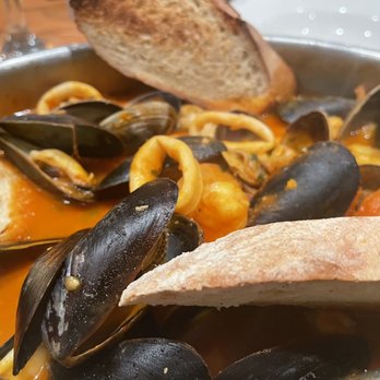 Il Farro - Cioppino Posilipo - Italian Near Me - Newport Beach, California Il Farro - Cioppino Posilipo - Italian Near Me - Newport Beach, California