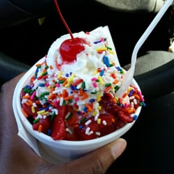 Arctic Avenue - Small strawberry sundae with sprinkles. Yum!