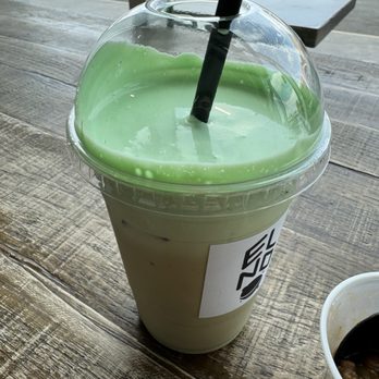 ELNO - Pandan latte - Coffee & Tea Near Me - Panorama City, California