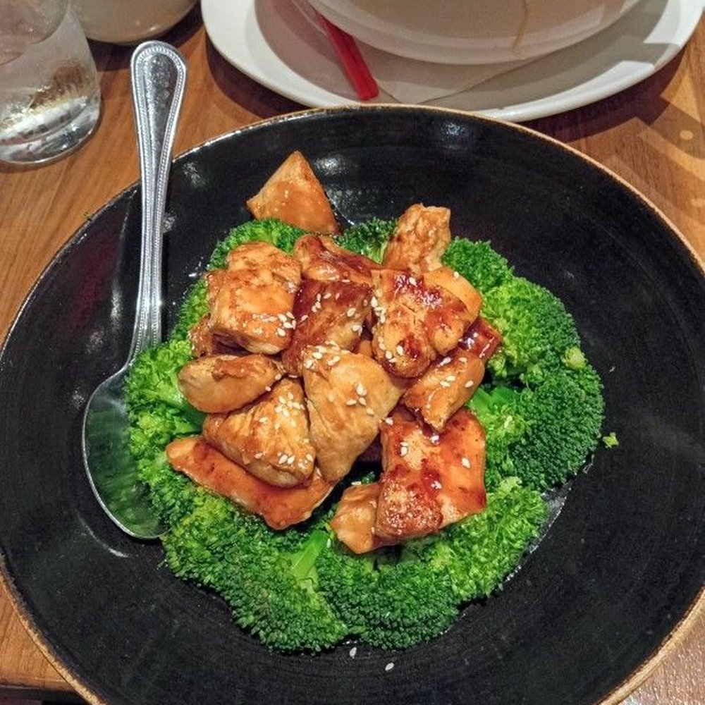 Chang Shou - This beef broccoli is so good so delicious it has a excellent flavor - Chinese Near Me - Brooks, California Chang Shou - This beef broccoli is so good so delicious it has a excellent flavor - Chinese Near Me - Brooks, California