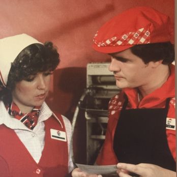 Pizza Hut - Pizza Near Me - Geneseo, Illinois