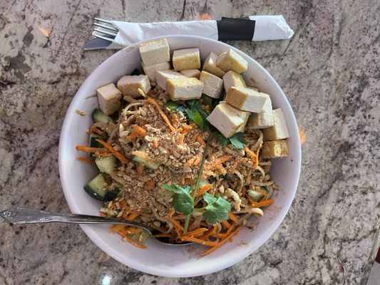 Photo of Noelani's Island Grill - San Carlos, CA, US. Vegetarian options available "Thai Noodle Salad"