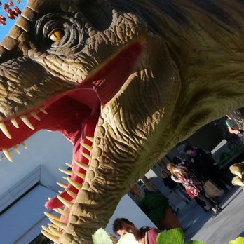 Polygone Riviera - UNEXPECTED DINOS - Shopping Centers Near Me - Cagnes-sur-Mer, 06 Polygone Riviera - UNEXPECTED DINOS - Shopping Centers Near Me - Cagnes-sur-Mer, 06