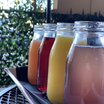 Brunch Snob - Mimosa Flight - Breakfast & Brunch Near Me - Phoenix, Arizona