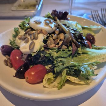 Bonefish Grill - Garden salad - Seafood Near Me - Indianapolis, Indiana