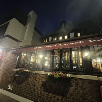 Red Coach Inn - Wine Bars Near Me - Niagara Falls, New York Red Coach Inn - Wine Bars Near Me - Niagara Falls, New York