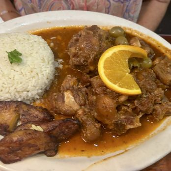 Copacabana Cuban Cafe - Rabo (Oxtail) - Cuban Near Me - Mount Dora, Florida Copacabana Cuban Cafe - Rabo (Oxtail) - Cuban Near Me - Mount Dora, Florida