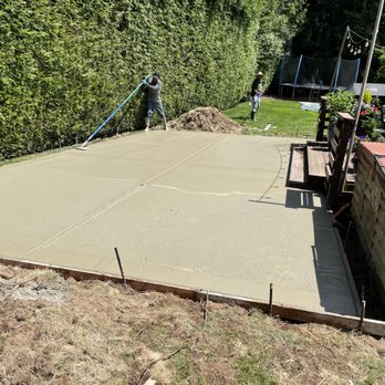 Mondi Construction - Concrete patio pour - General Contractors Near Me