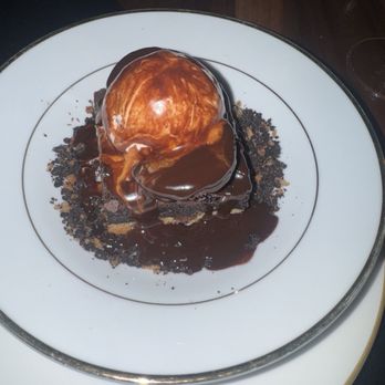 Delilah - Slutty Brownie - American Near Me - Miami, Florida
