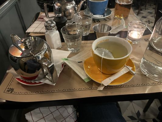 Le Petit Cler by null