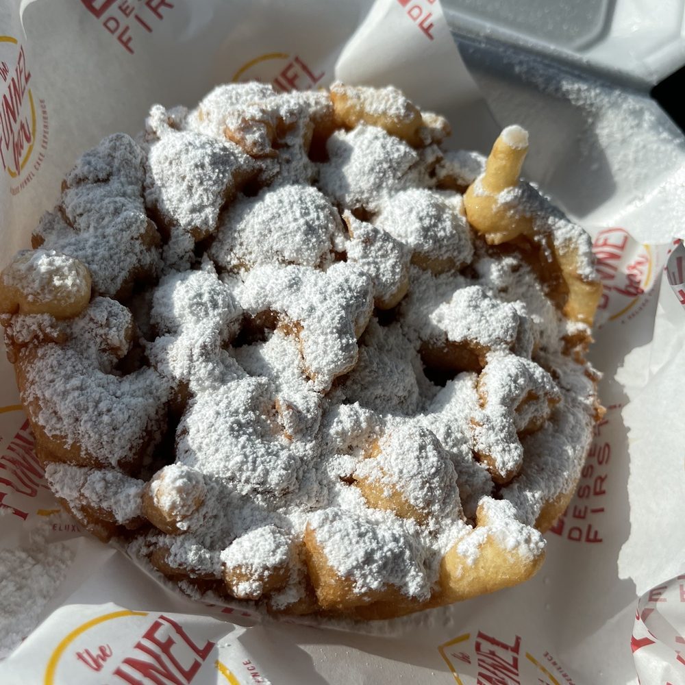The Funnel Bar - Sugar Momma Funnel - Desserts Near Me - Houston, Texas