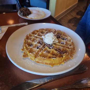 Another Broken Egg Cafe - Waffle ba - Cafes Near Me - Fairhope, Alabama