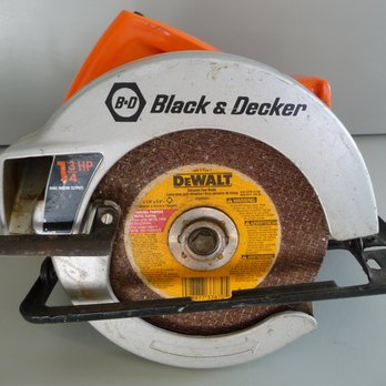 Habitat for Humanity- Beaverton - Trending on Ebay = $39.  Made in the USA Black & Decker Circular Saw.  To be donated after Thanksgiving. - Building Supplies Near Me - Beaverton, Oregon