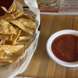 Veracruz Mexican Grill - Chips and Salsa