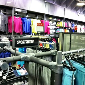 great lakes crossing nike factory store