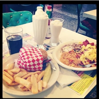 Ozzie's Diner - Vanilla shake, chilaquiles - Diners Near Me - Commerce, California Ozzie's Diner - Vanilla shake, chilaquiles - Diners Near Me - Commerce, California