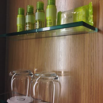 Delta Hotels Toronto - bathroom racks, filled with goodies to use during your stay - Hotels Near Me - Toronto, Ontario Delta Hotels Toronto - bathroom racks, filled with goodies to use during your stay - Hotels Near Me - Toronto, Ontario