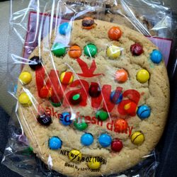 Wawa - M&M cookie