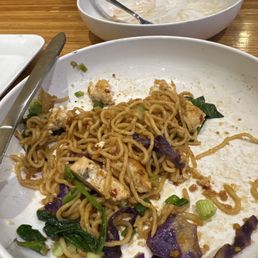 Chili Garlic Ramen Duo with chicken Chili Garlic Ramen Duo with chicken
