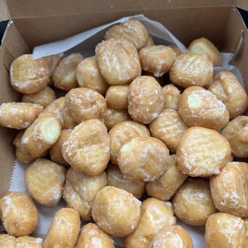 The Donut King - 50 donut holes - Donuts Near Me - Eufaula, Alabama The Donut King - 50 donut holes - Donuts Near Me - Eufaula, Alabama