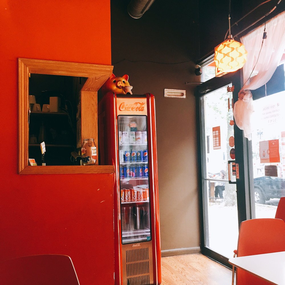 Tom Yum Cafe - Inside - Thai Near Me - Chicago, Illinois Tom Yum Cafe - Inside - Thai Near Me - Chicago, Illinois