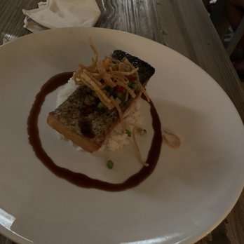 Sunset Grille - Salmon - American Near Me - Charlotte Amalie, Virgin Islands