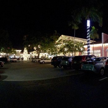 The Village Pub - Venetian Village - American Near Me - Naples, Florida
