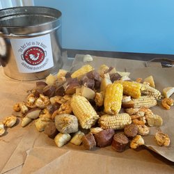 Outer Banks Boil - Classic pot with added scallops