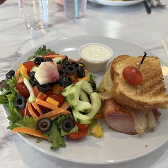 Yummies Bistro - Breakfast & Brunch Near Me - South Padre Island, Texas Yummies Bistro - Breakfast & Brunch Near Me - South Padre Island, Texas