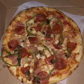Manhattan Pizza Place - Medium Size Pizza - Pizza Near Me - Hialeah, Florida