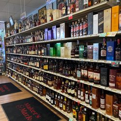 McMinnville North Liquor - Interior