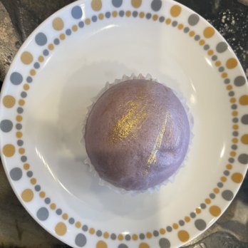 Han Palace - Purple Gold Yolk Bun (beautiful and tasty) - D1 - Dim Sum Near Me - McLean, Virginia Han Palace - Purple Gold Yolk Bun (beautiful and tasty) - D1 - Dim Sum Near Me - McLean, Virginia